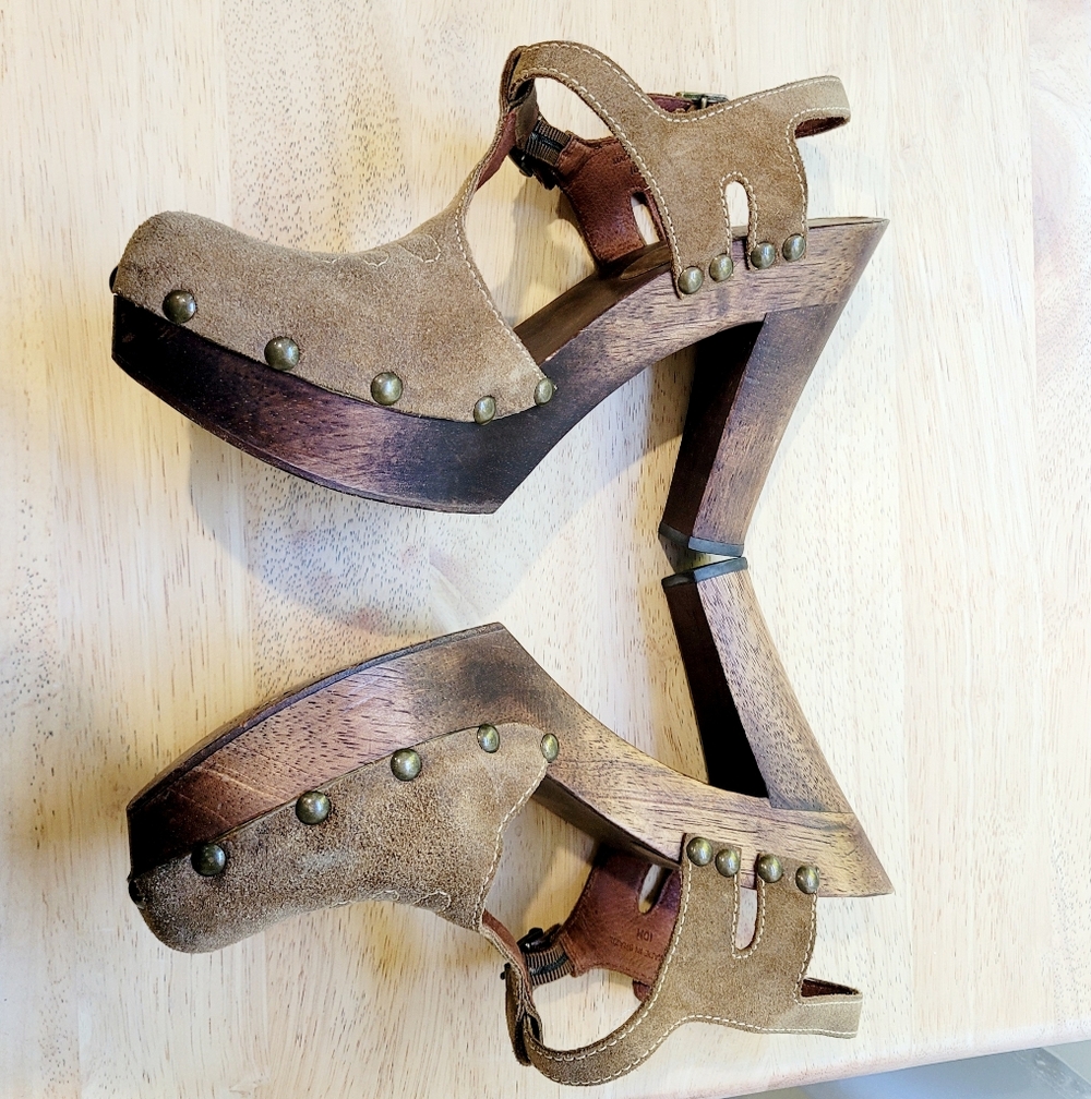 KORS Michael Kors Brown Studded Platform Sandals